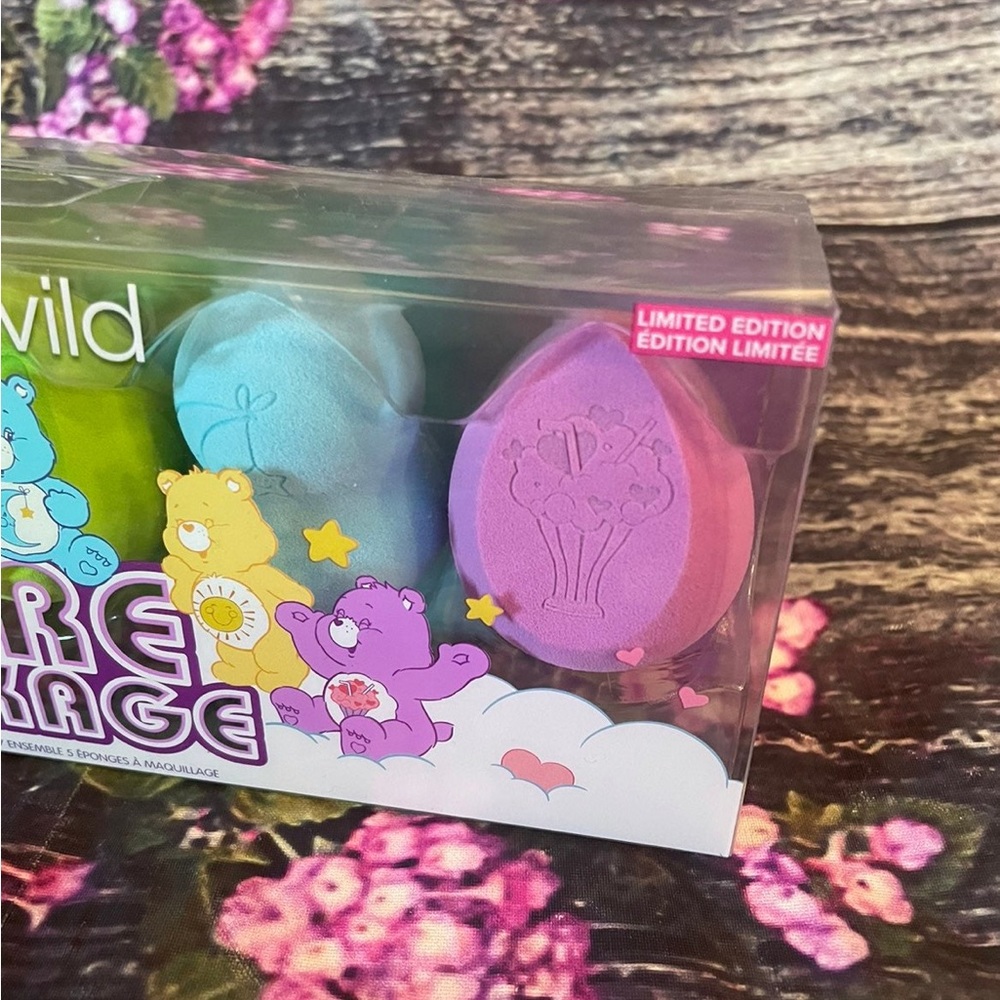 Limited Edition Wet N Wild x Care Bears Collection 5 Piece Blending Sponge Set - Picture 2 of 8
